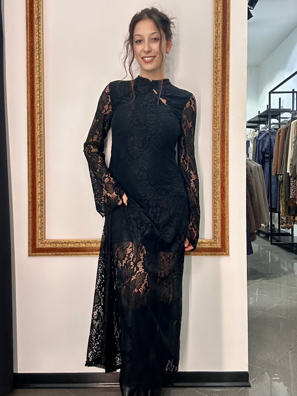 Abito Pizzo Kontatto