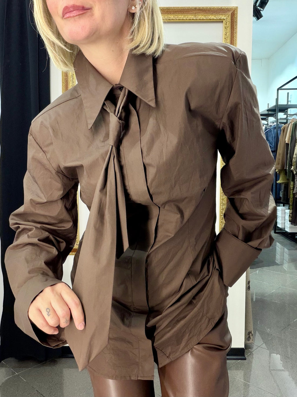 Camicia Cravatta Kostumn