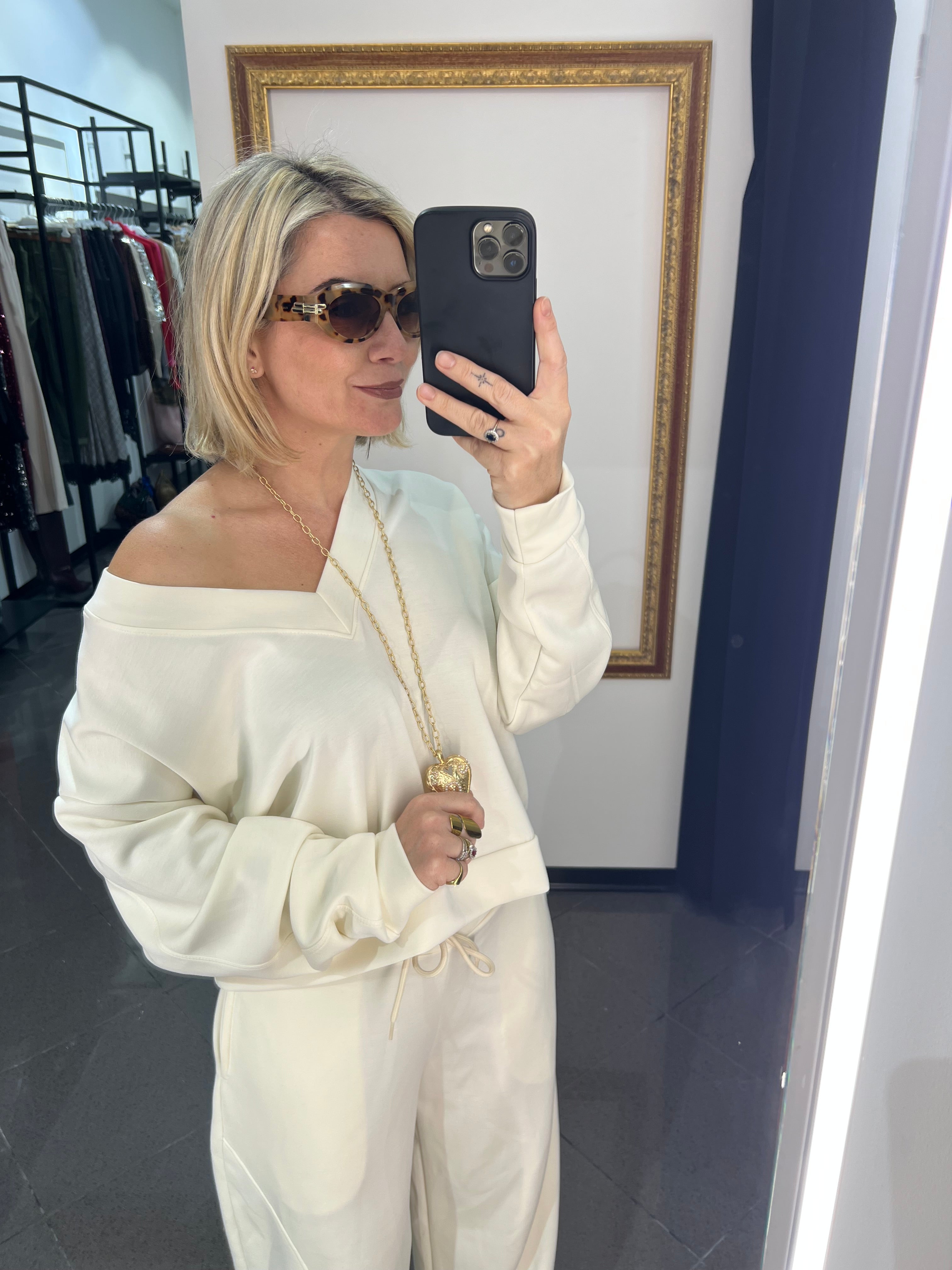 Blusa Scollo V Kontatto