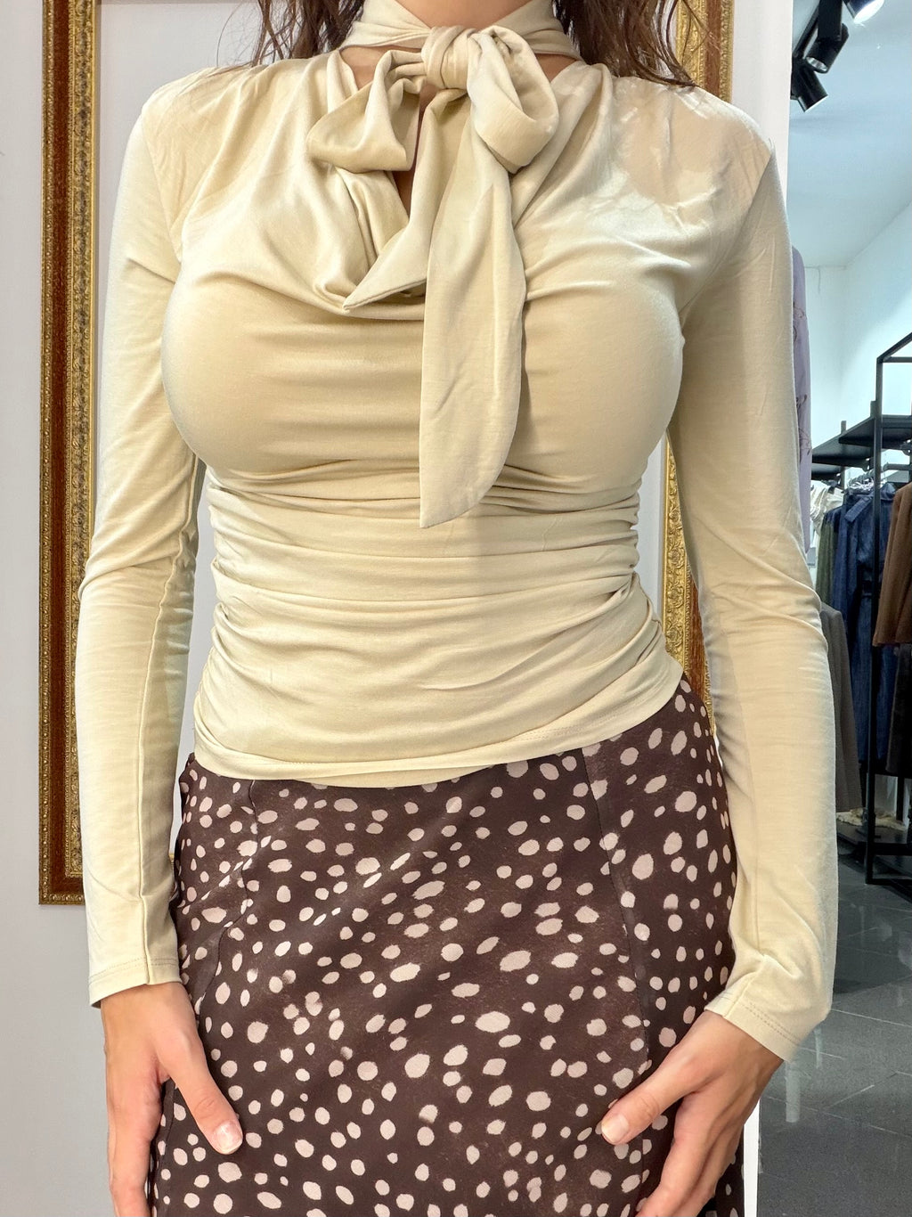 Blusa Sciarpa Kontatto
