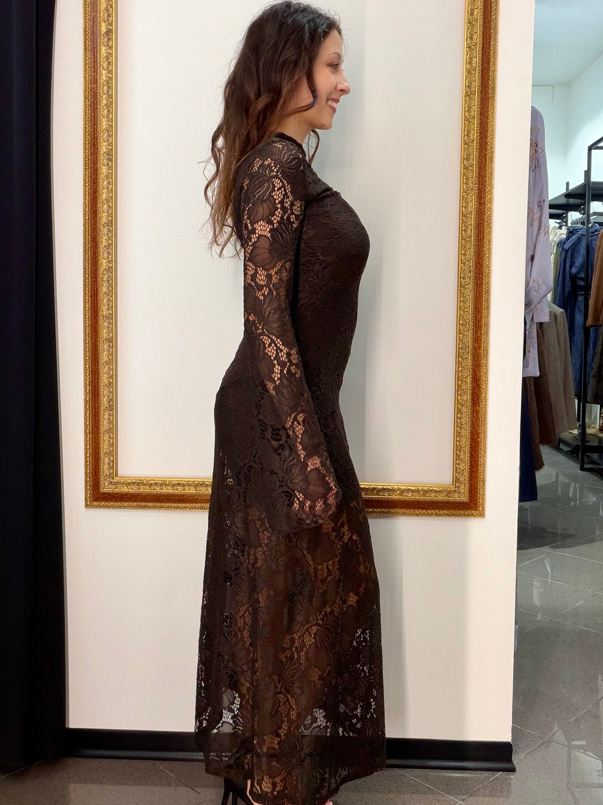 Abito Pizzo Kontatto