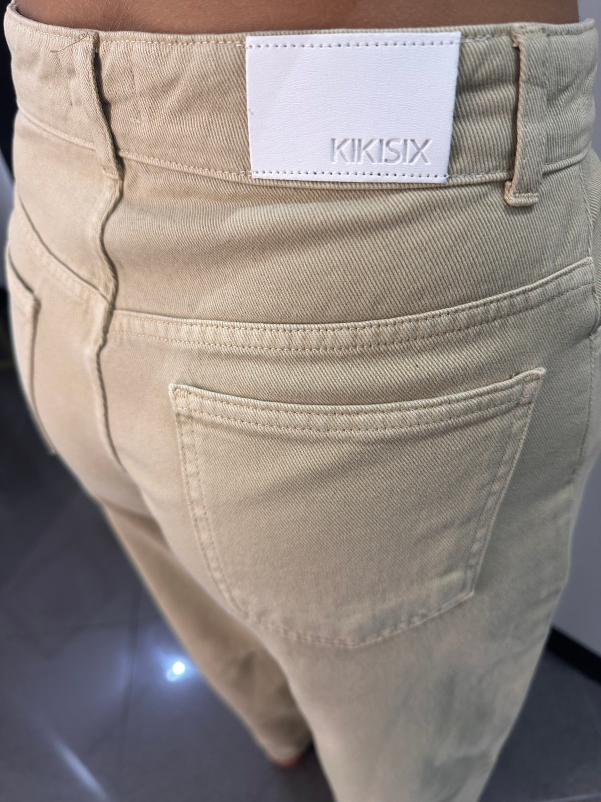 Jeans Mom Kikisix