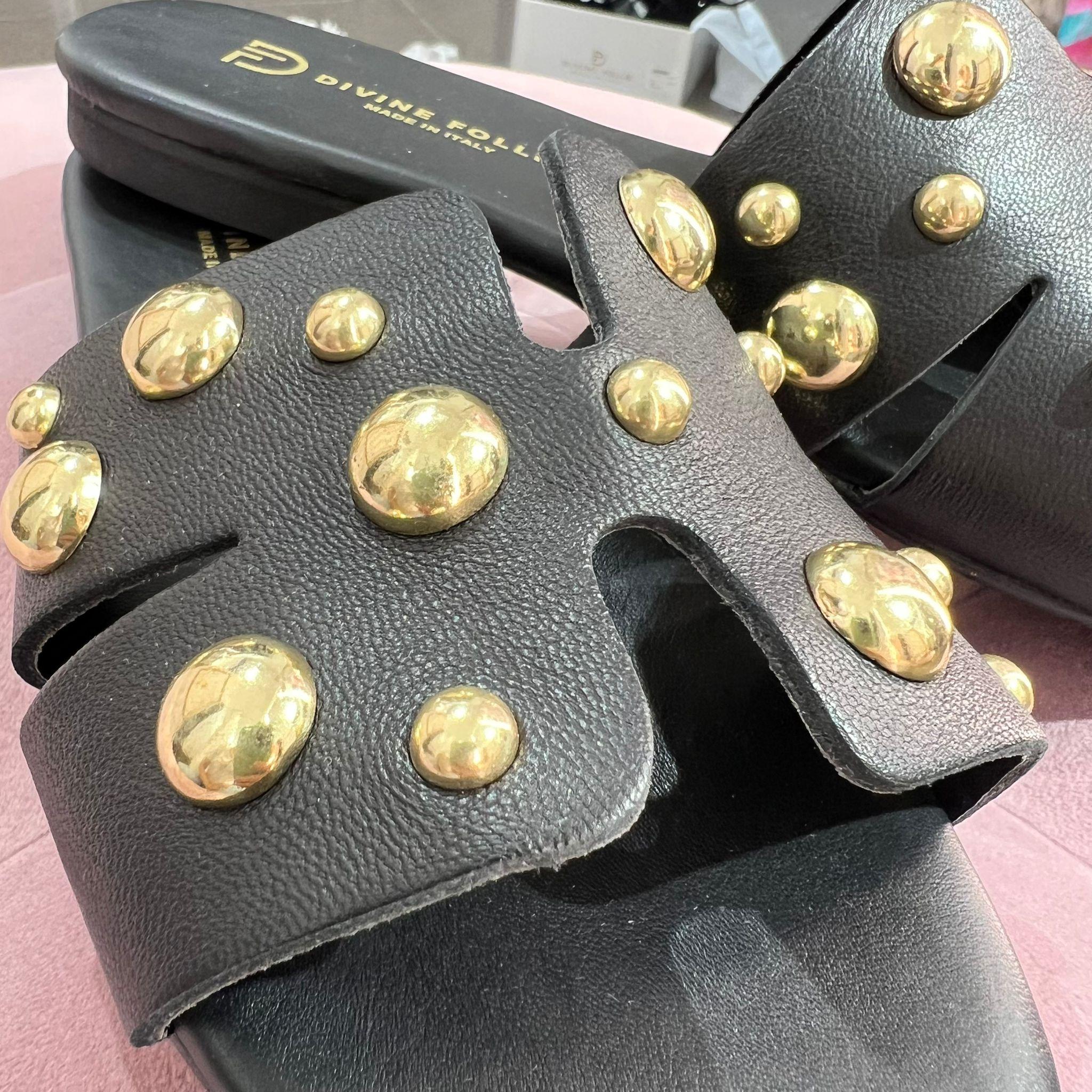 Guantino Borchiato Divinefollie