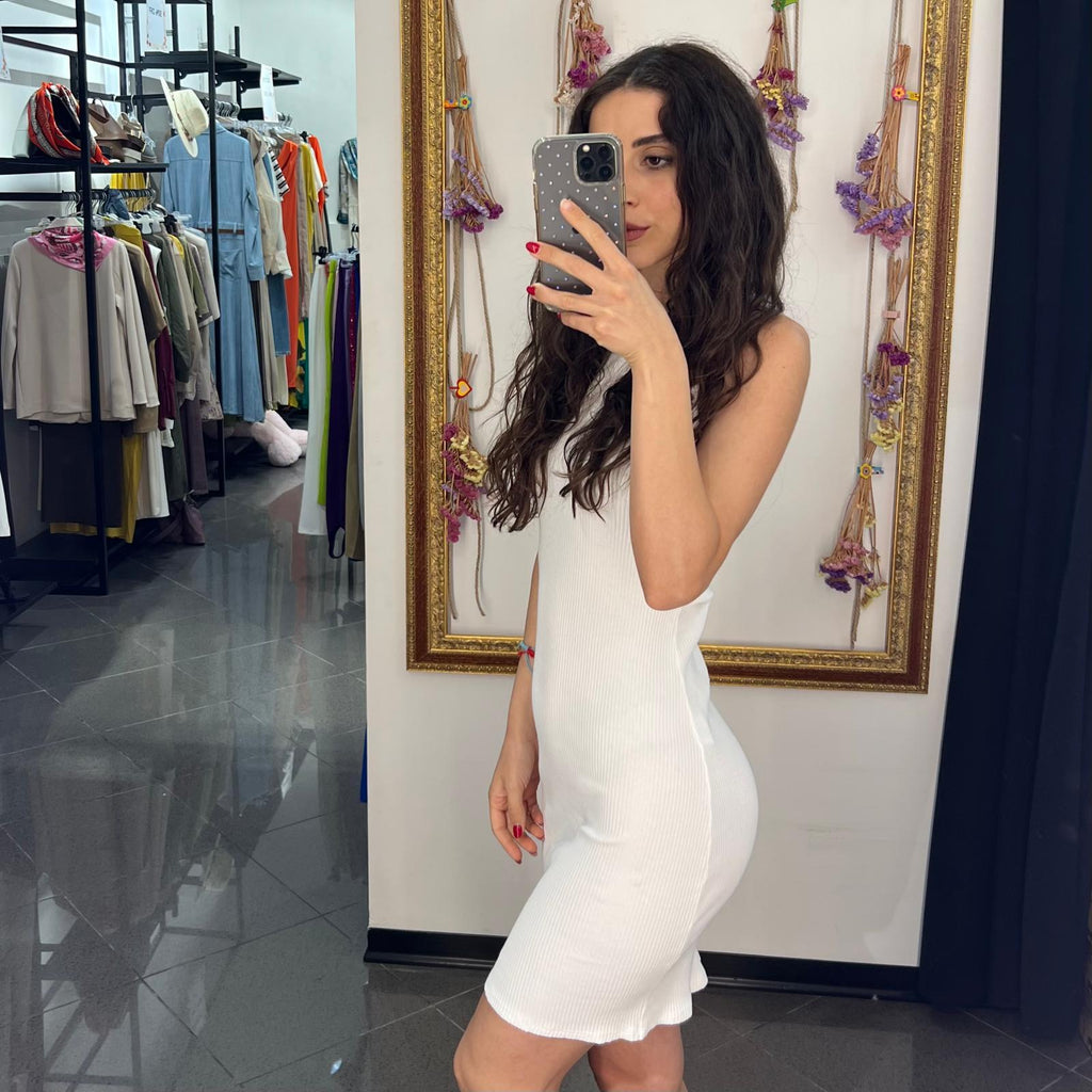 Abito Costina kontatto