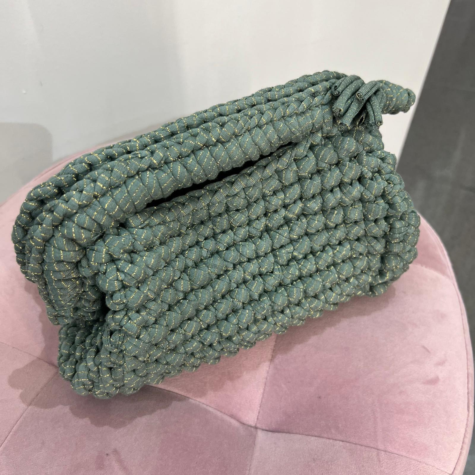 Clutch Crochet