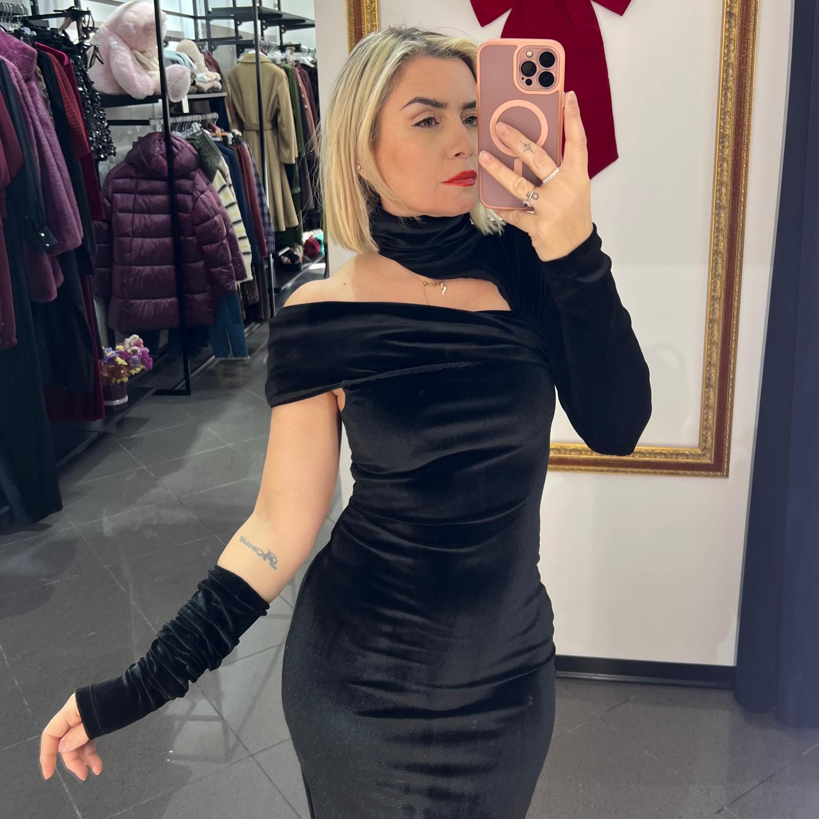 Abito Cut Out Revise